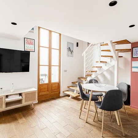 Magnificent Duplex - Rue Meynadier Center - 1br4p Apartment