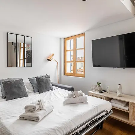 Magnificent Duplex - Rue Meynadier Center - 1br4p Apartment *